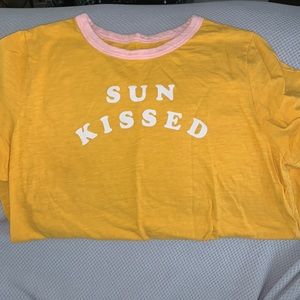 Slightly worn comfy tee no holes or tears L/G